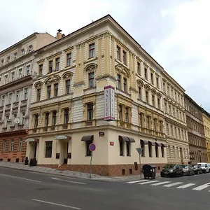 Anette 3*, Prága Csehország