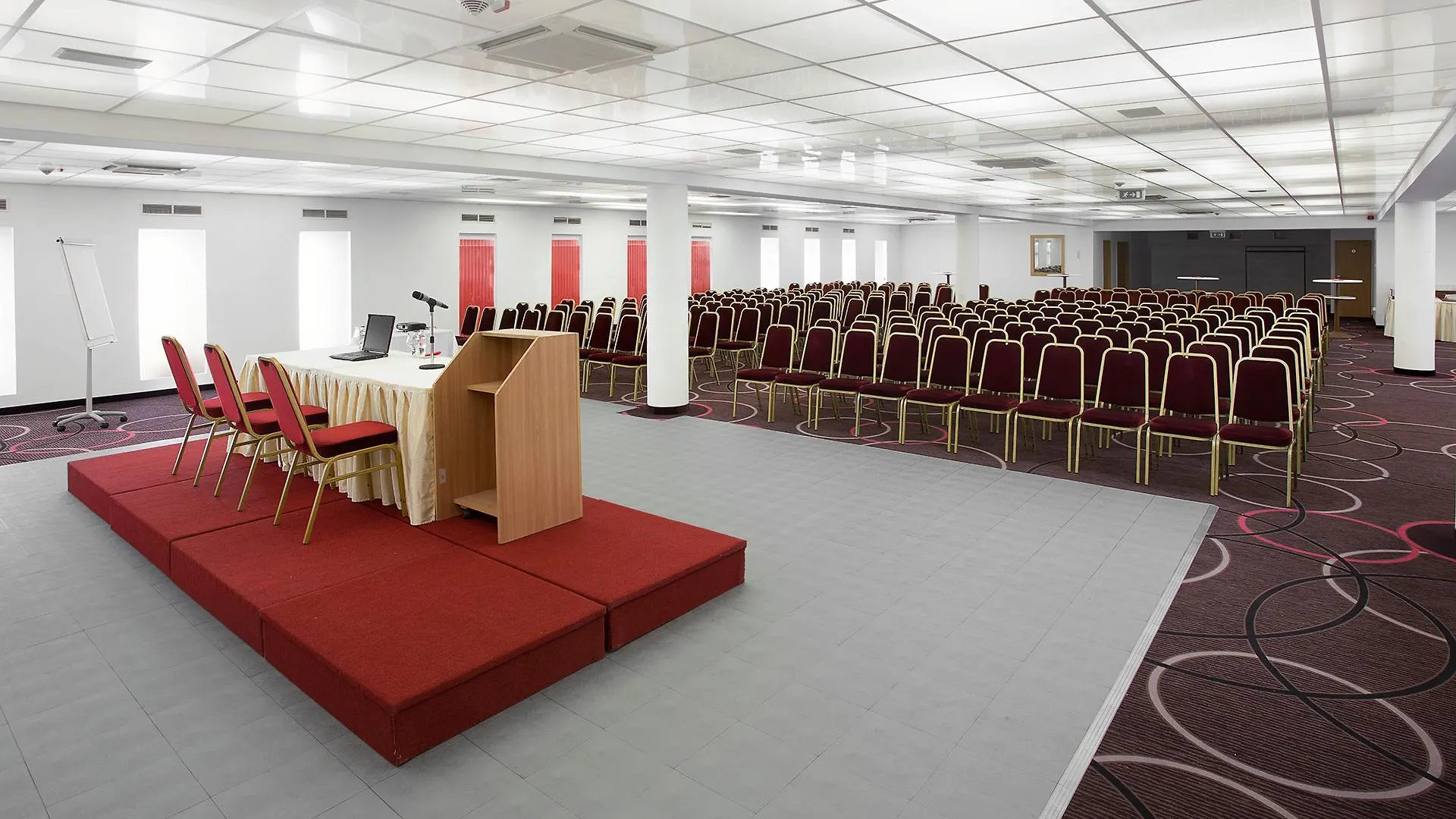 Rubin Wellness & Conference Hotel Будапешт