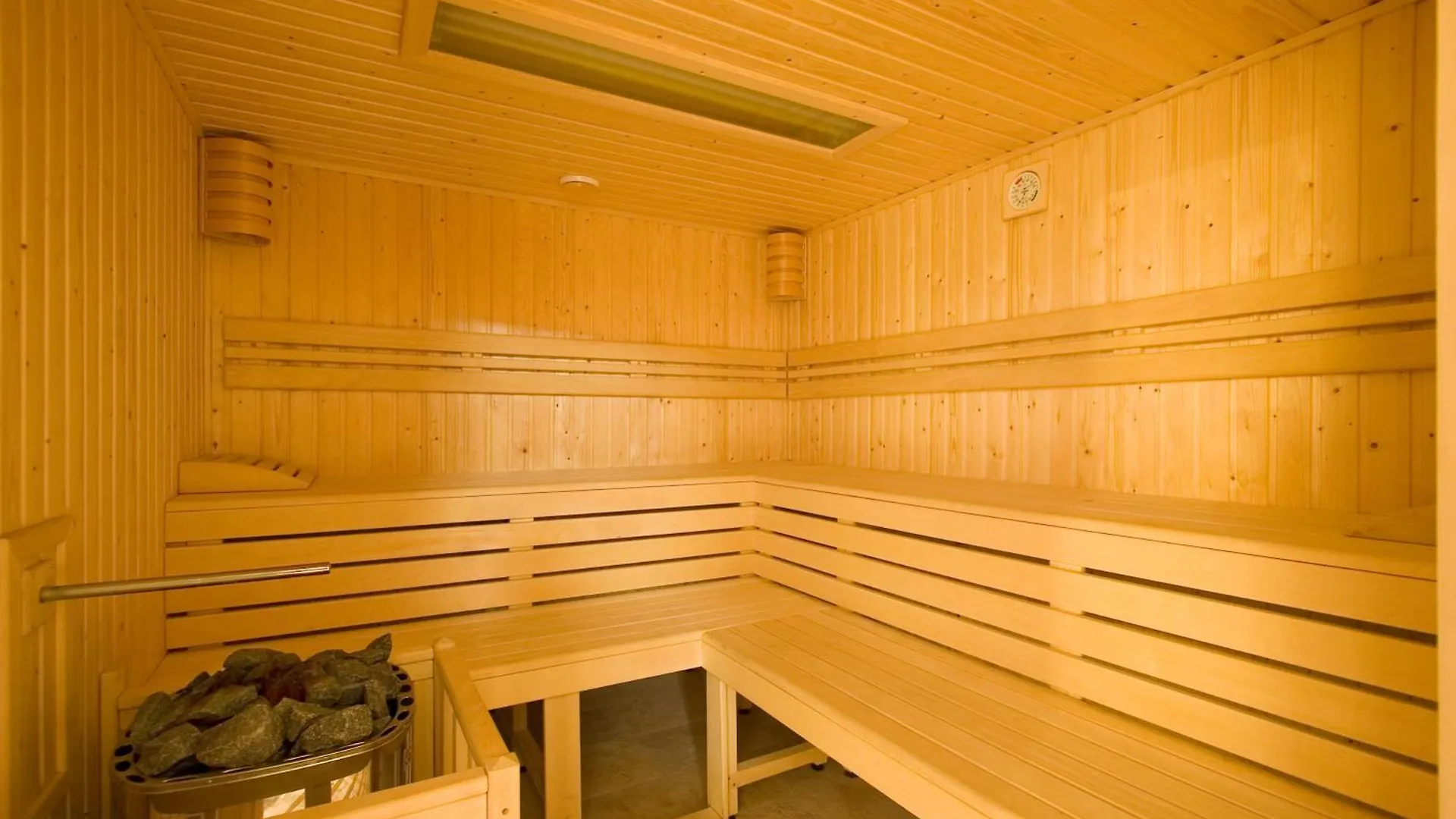Rubin Wellness & Conference Hotel Будапешт