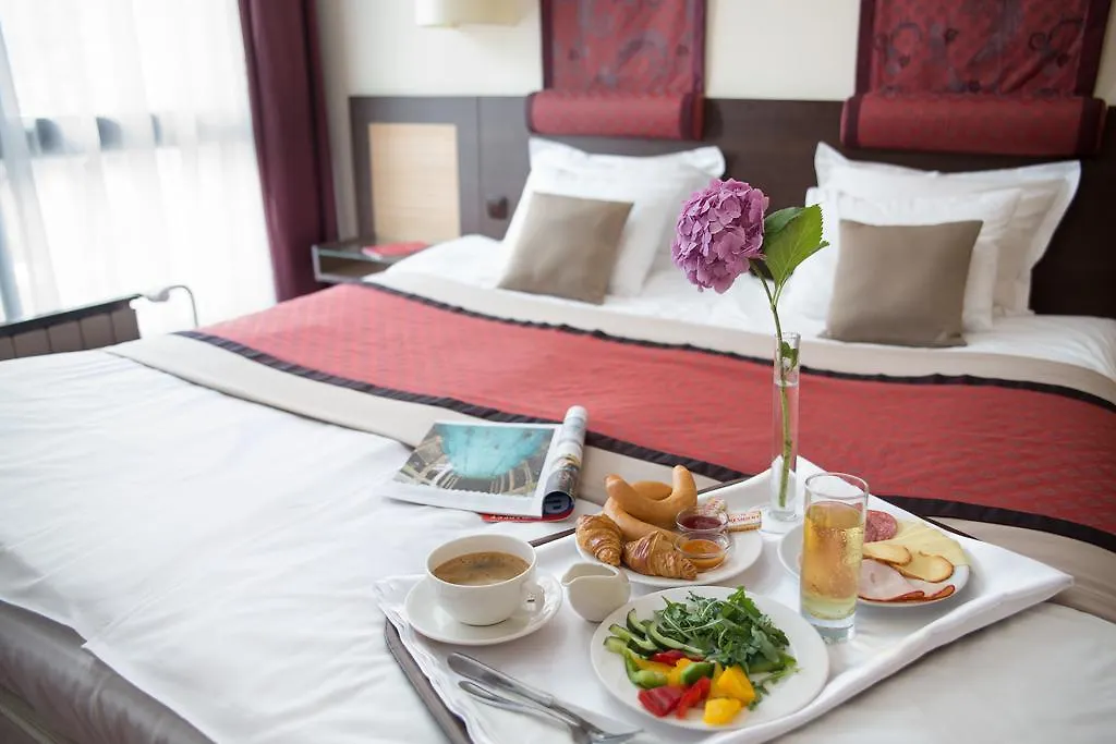 Rubin Wellness & Conference Hotel Будапешт